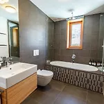 Luxury Panorama Tola