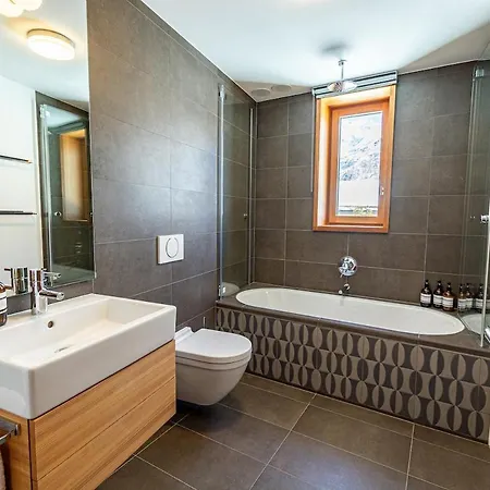 Luxury Panorama Tola